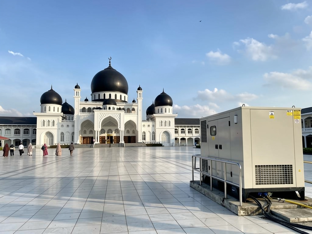Masjid Zahir Alor Setar with backup generator for continuous
